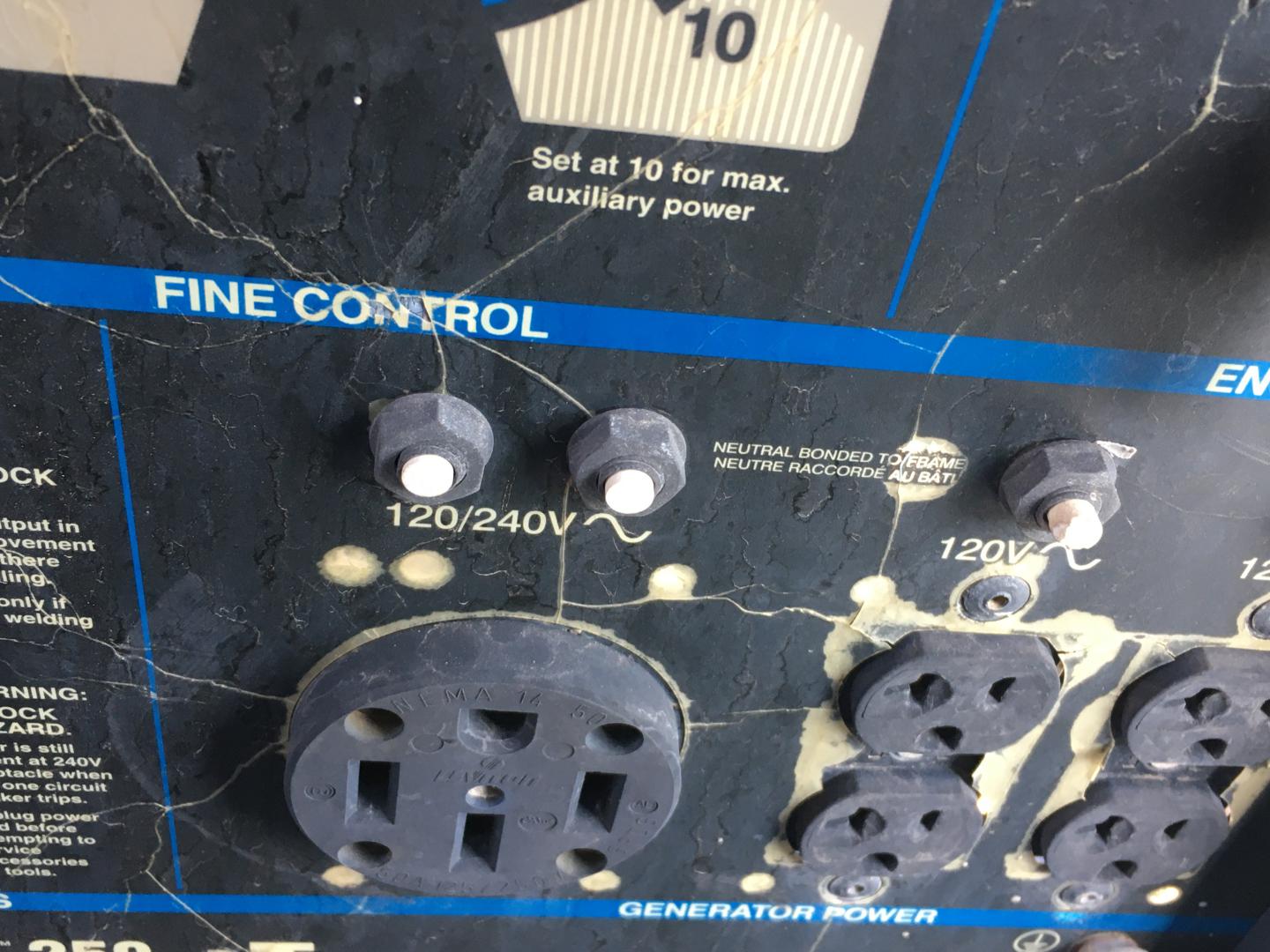 ./imagenes/INVOICE/2019/14962/SOLDADORA MILLER BOBCAT 250 (16).JPG